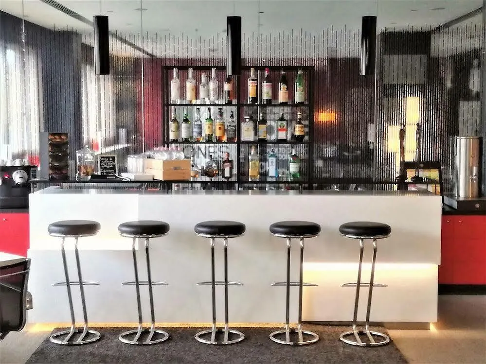 AC Hotel Padua 4*,